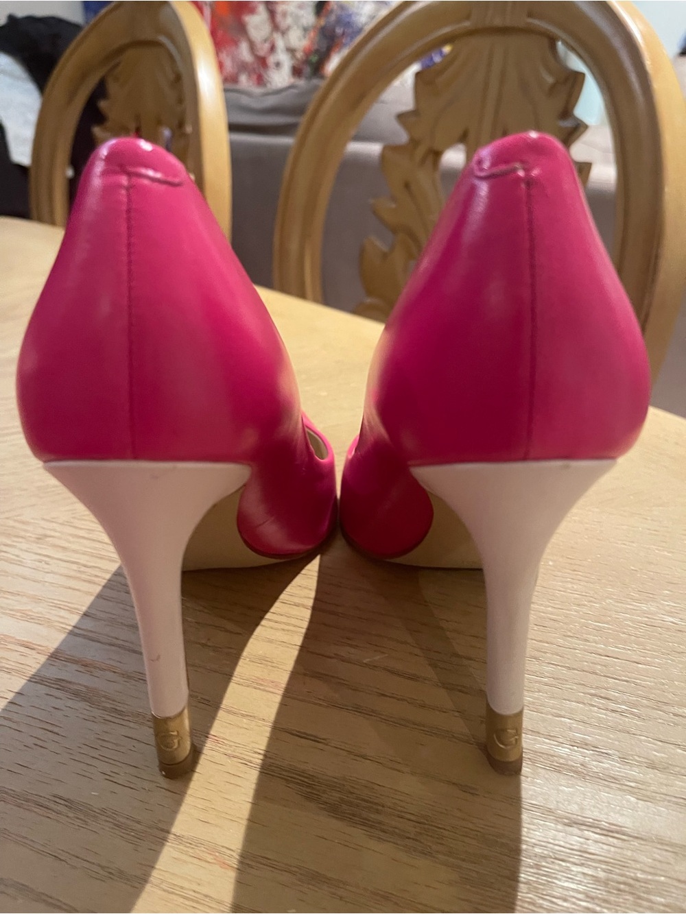 Guess Hot Pink Pointed Toe Stiletto Pump in Very Good used Condition - Picture 5 of 7